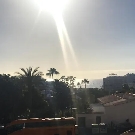 Charming In Playa De La Americas With Sea View Будинок відпочинку