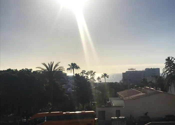 Charming In Playa De La Americas With Sea View Будинок відпочинку